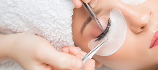 Eyelash extension
